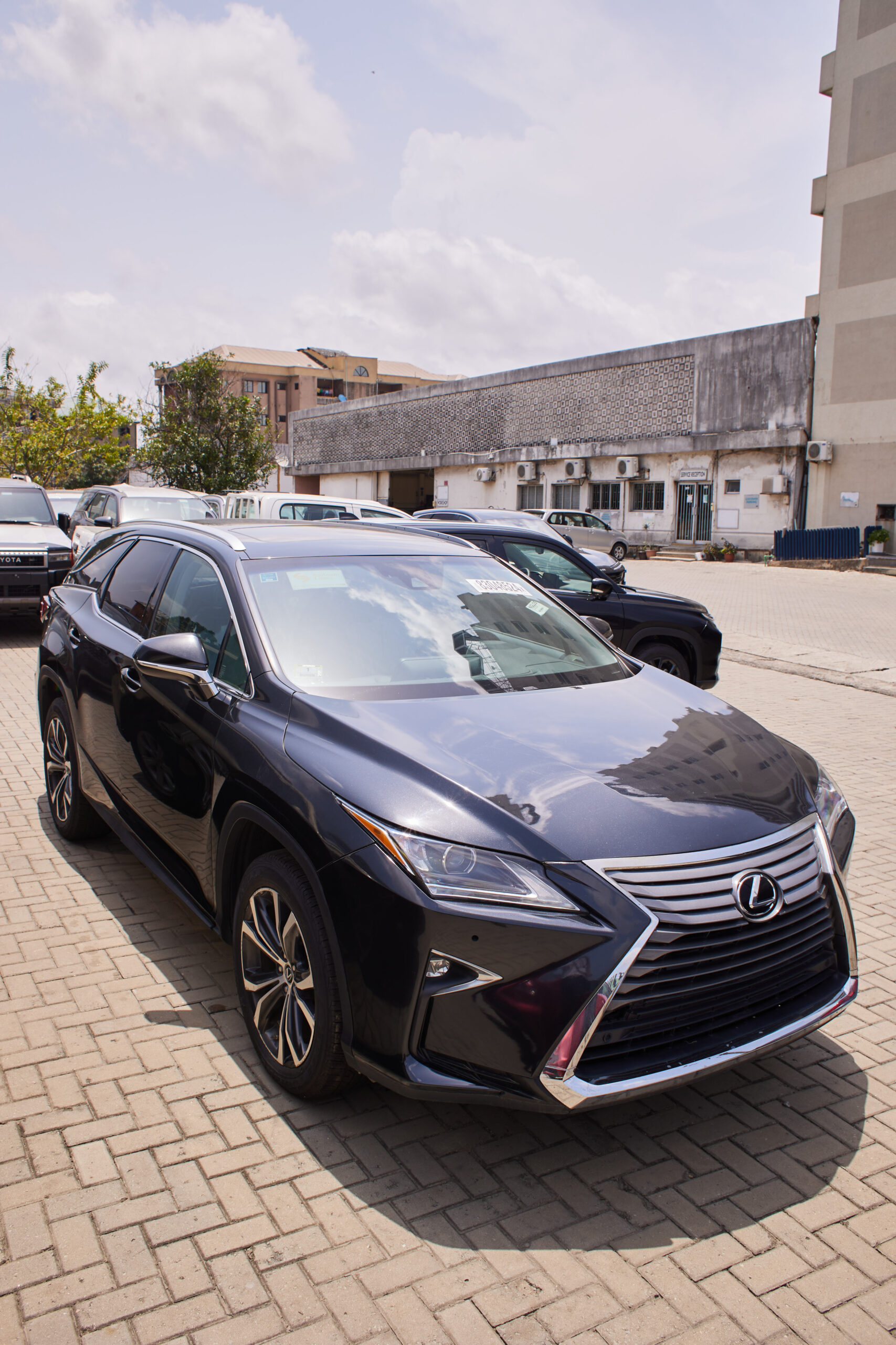 Lexus RX350L (2018) - Image 12
