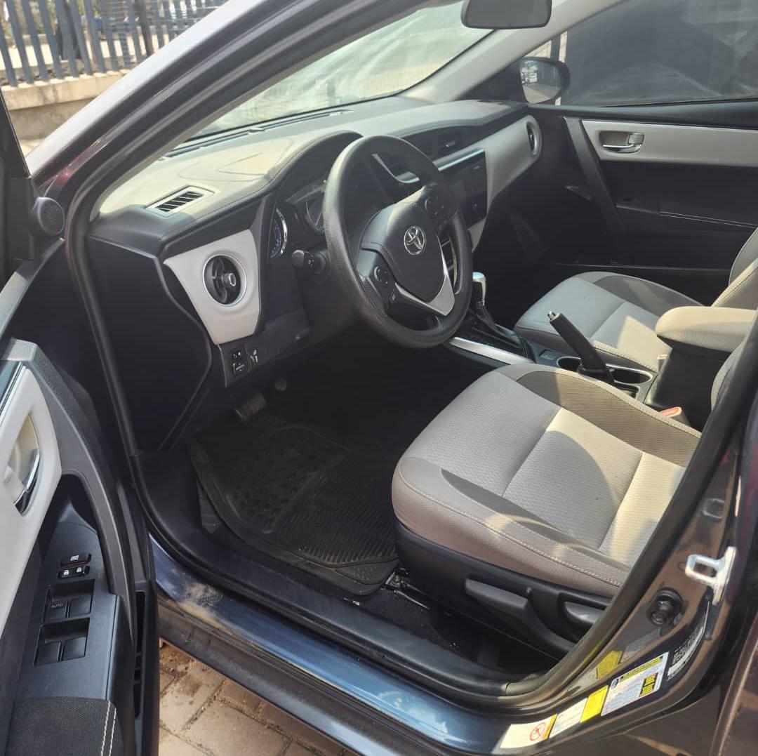 Toyota Corolla (2017) - Image 8