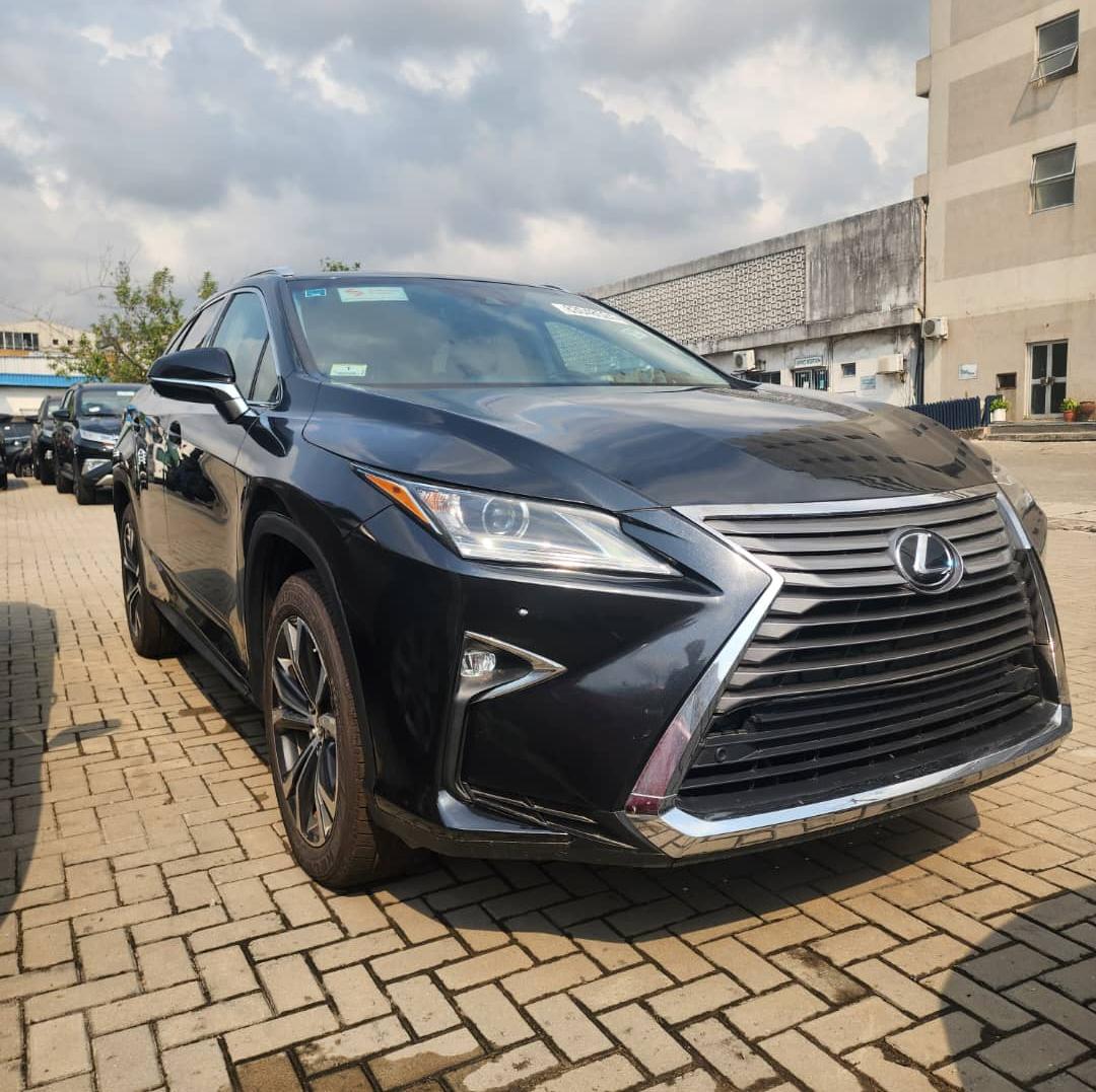 Lexus RX350L (2018) - Image 9