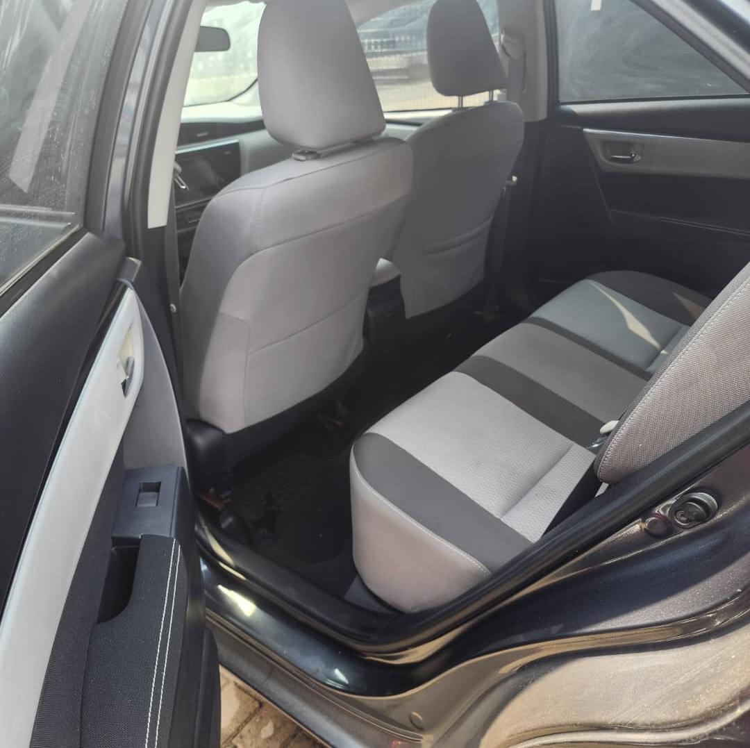 Toyota Corolla (2017) - Image 9