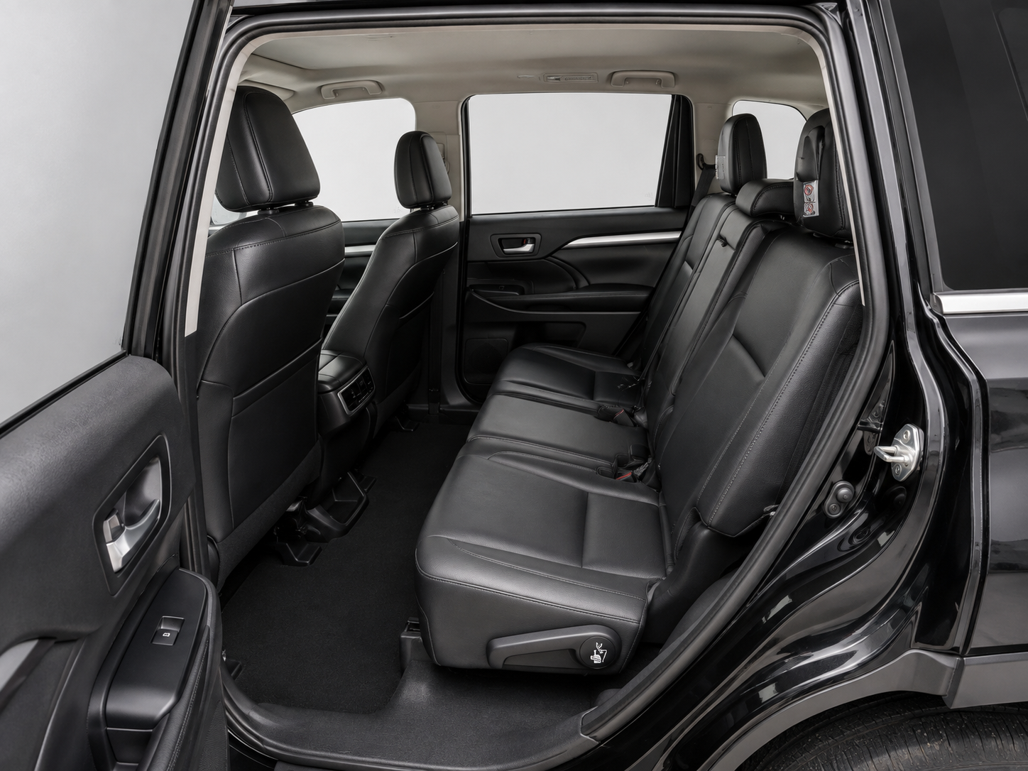 Toyota Highlander (2019) - Image 12