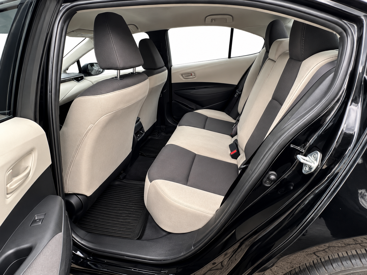 Toyota Corolla (2023) - Image 5