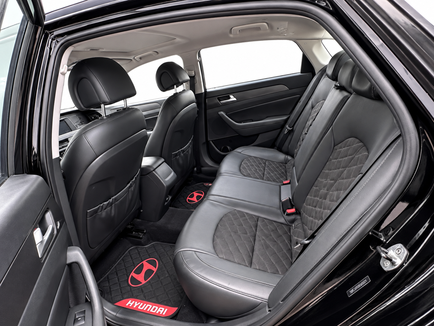 Hyundai Sonata (2017) - Image 5