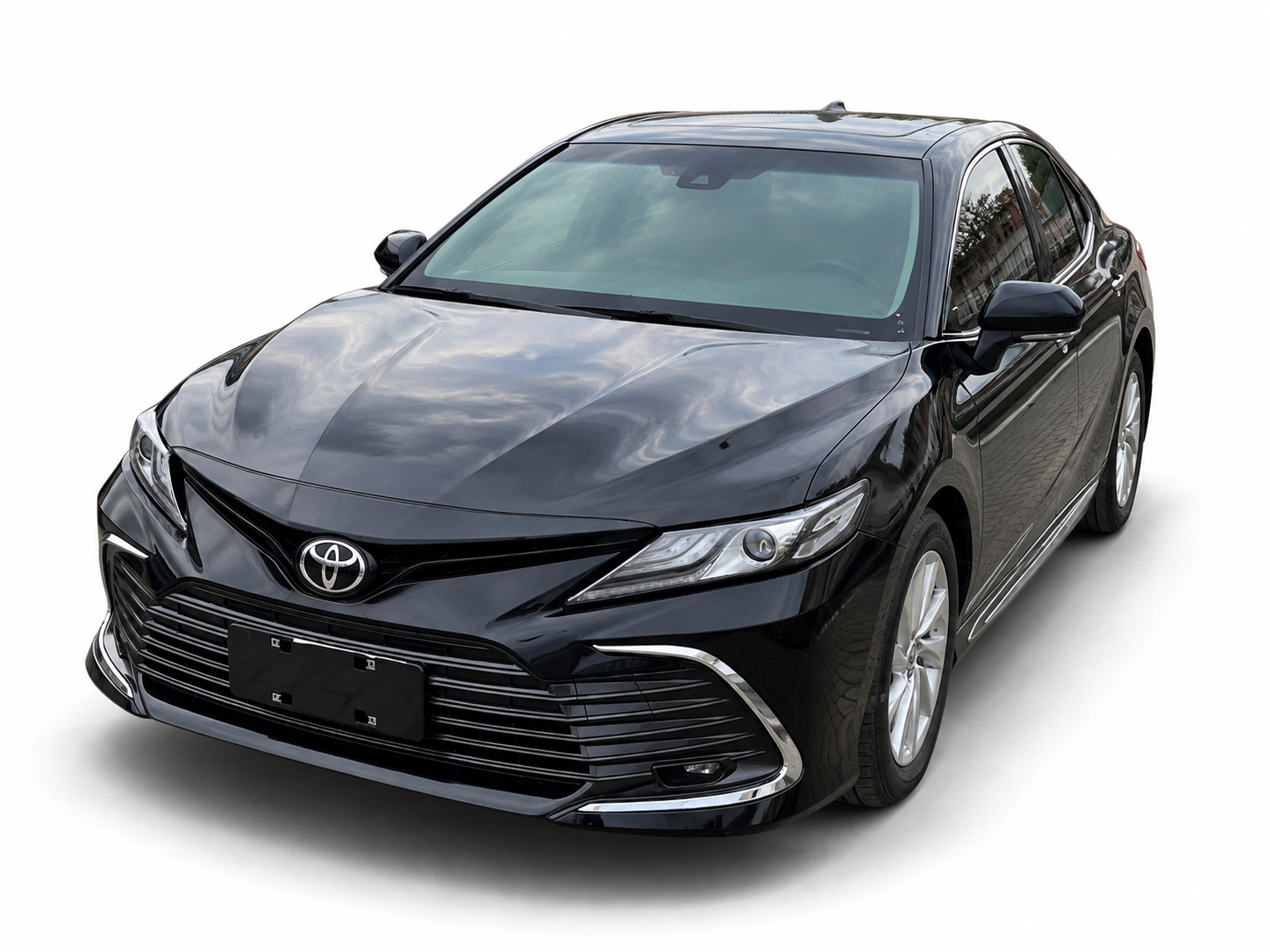 Toyota Camry (2023)