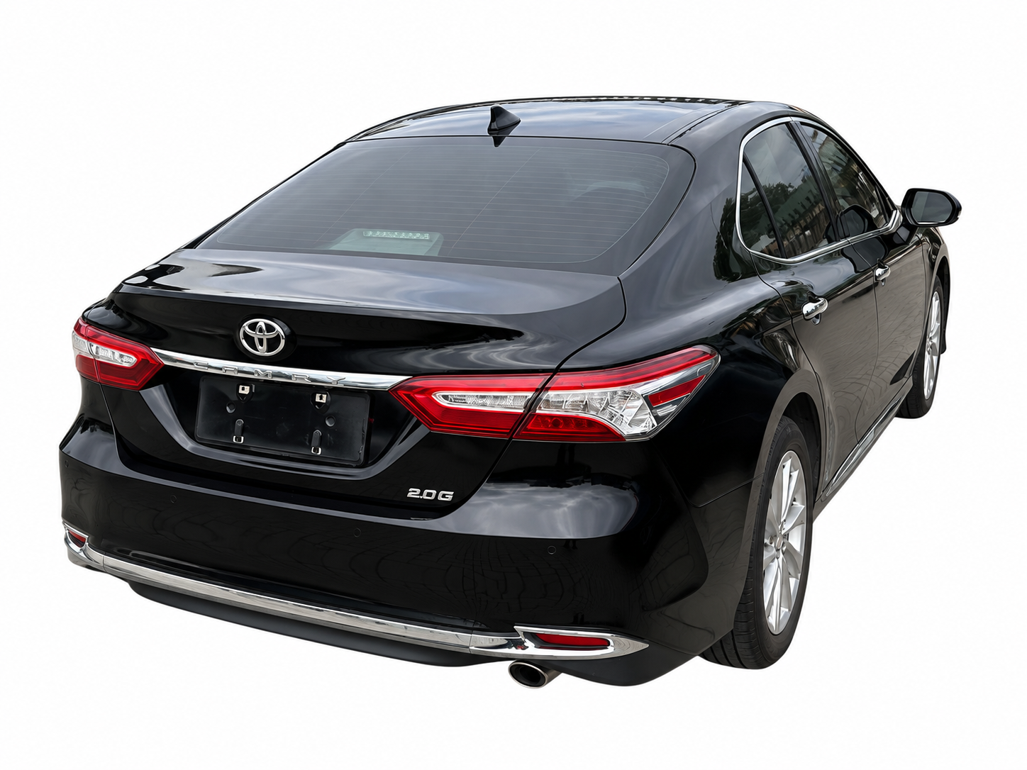 Toyota Camry (2023) - Image 13