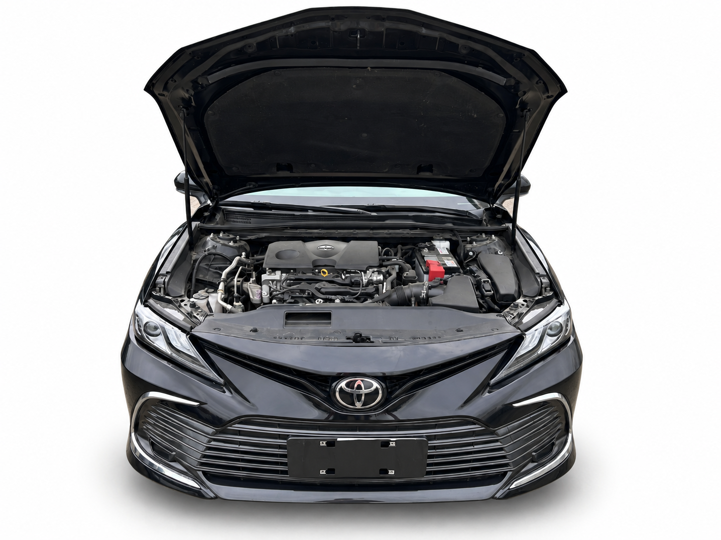 Toyota Camry (2023) - Image 6